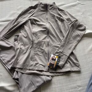 *NWT* Women's AVIA Activewear Set (Jacket & Leggings) - Sz. L (12-14)